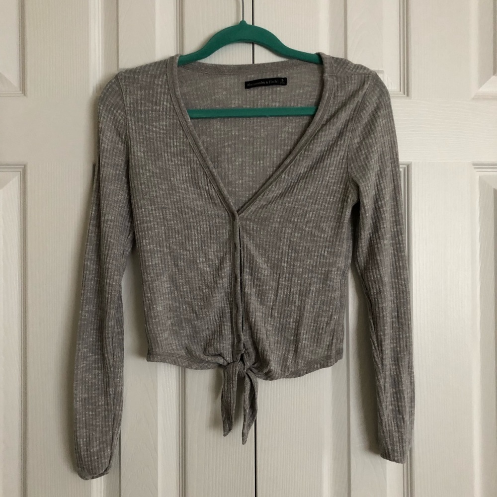 Abercrombie & Fitch grey knit tie front top